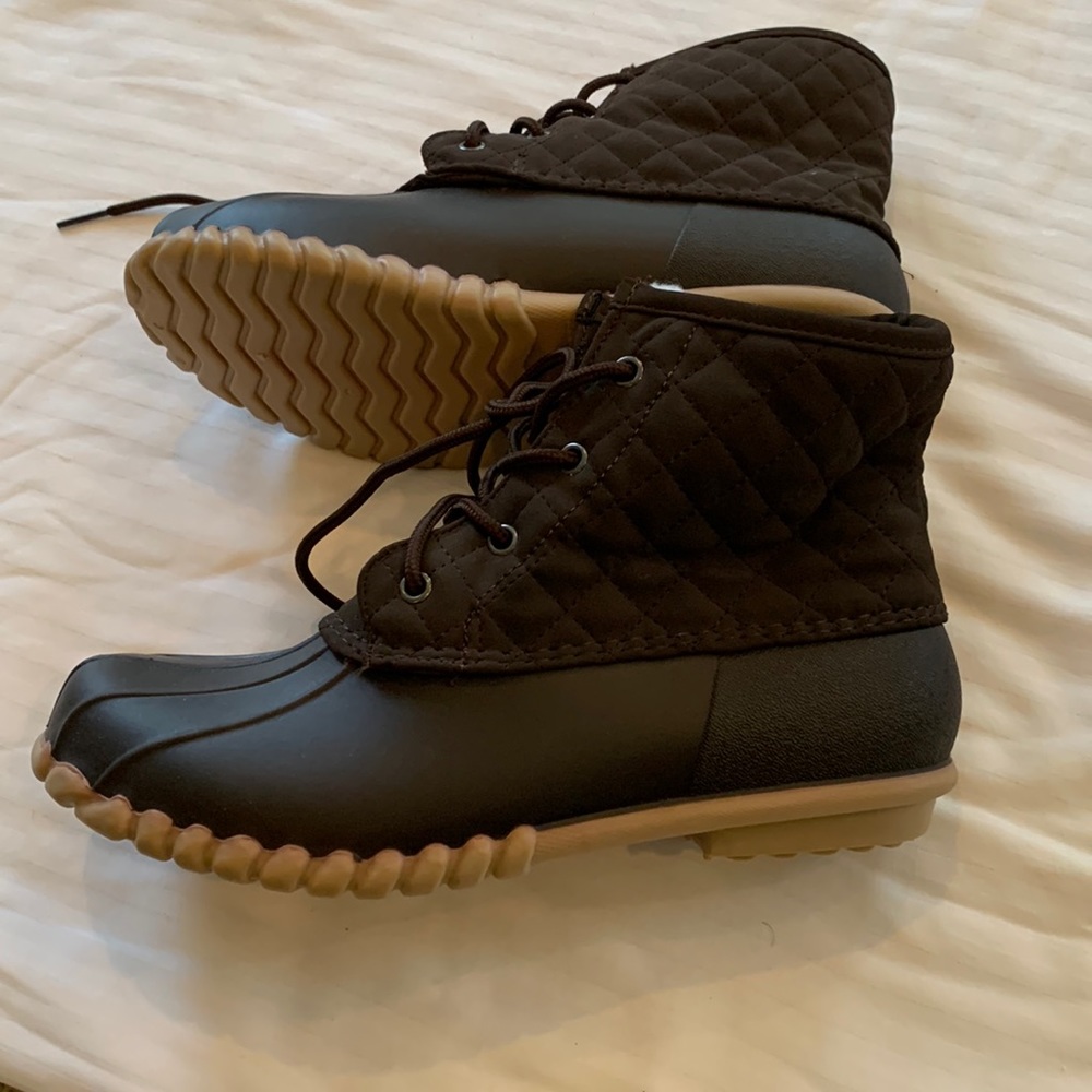Women’s Duck Boots - size 7